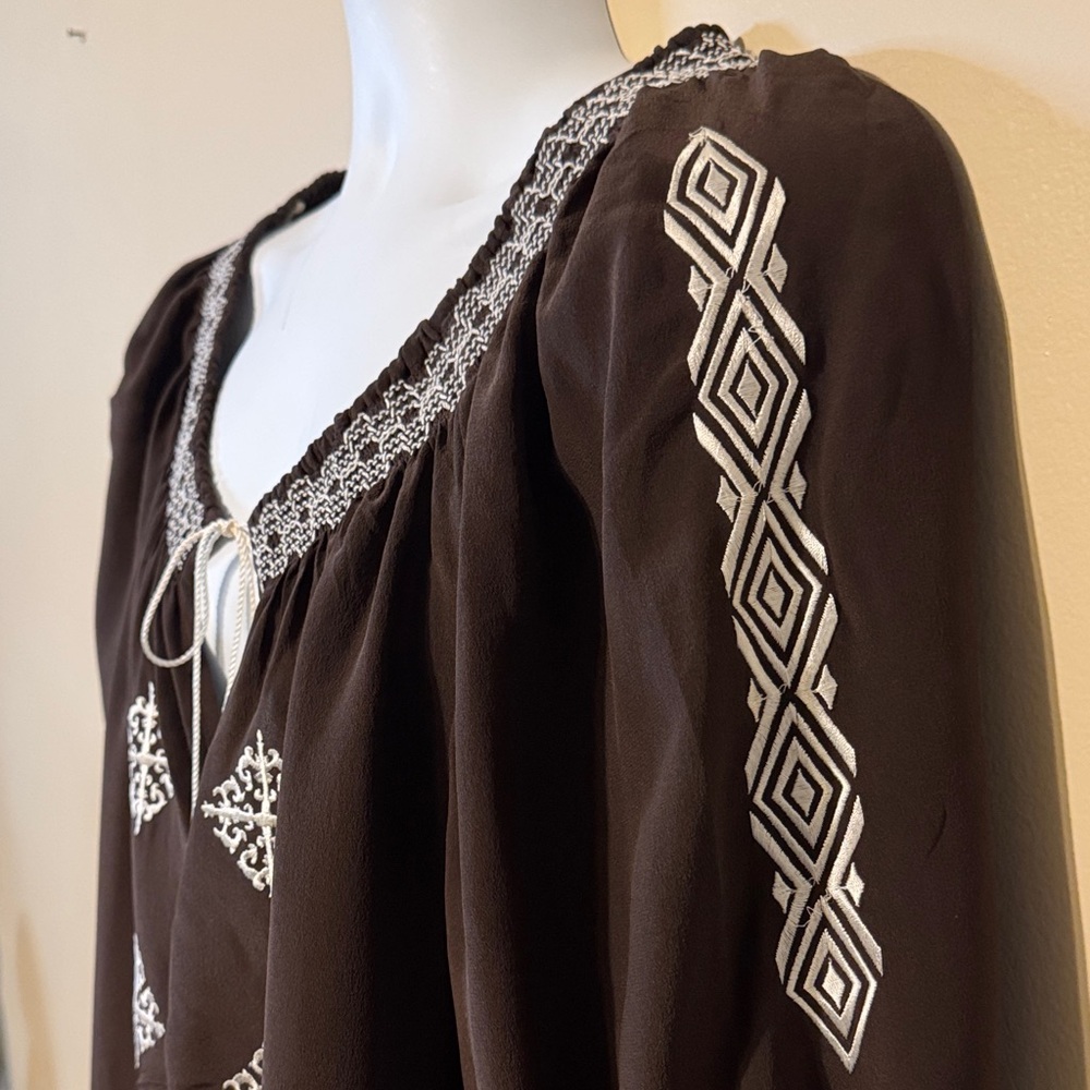 Karen Kane Brown Blouse with White Embroidery - Picture 3 of 10